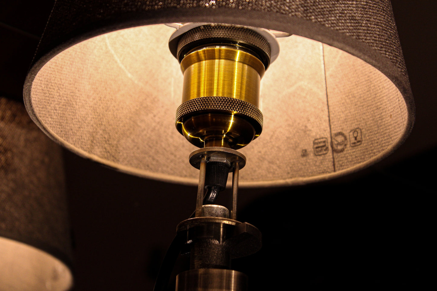 Nockenwellenlampe - Reihe 4 Zylinder (Klein) - Mortal Engines Interior Design